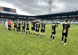 Los jugadares del Atlético Bembiembre en un encuentro frente al Salamanca.