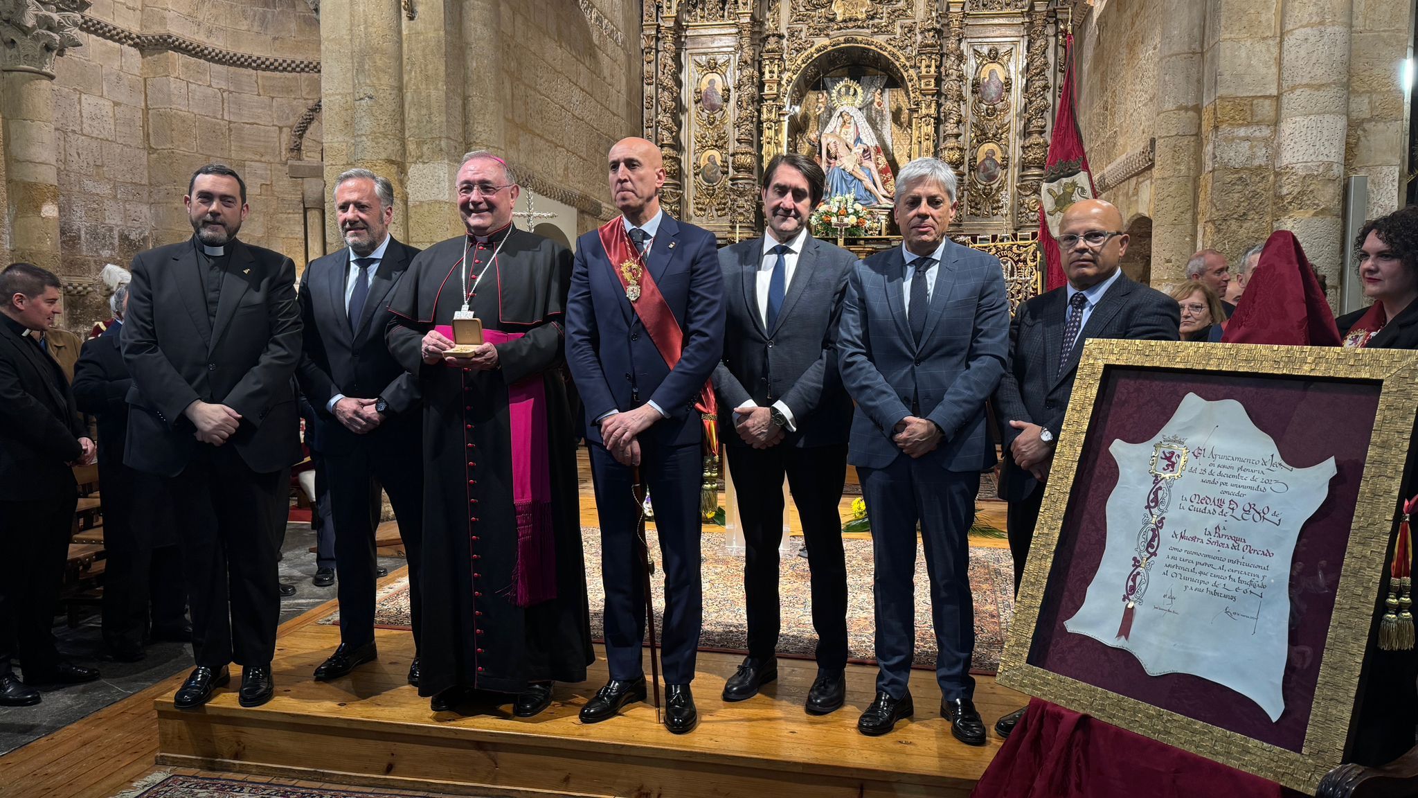 Medalla de Oro para la Parroquia de Nuestra Señora del Mercado