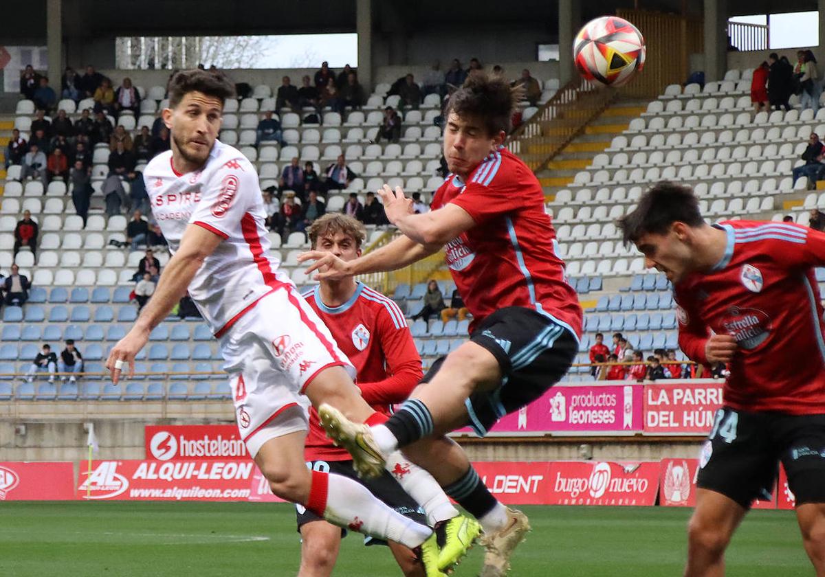 Aleix Coch, en el partido ante el Celta Fortuna de este domingo.