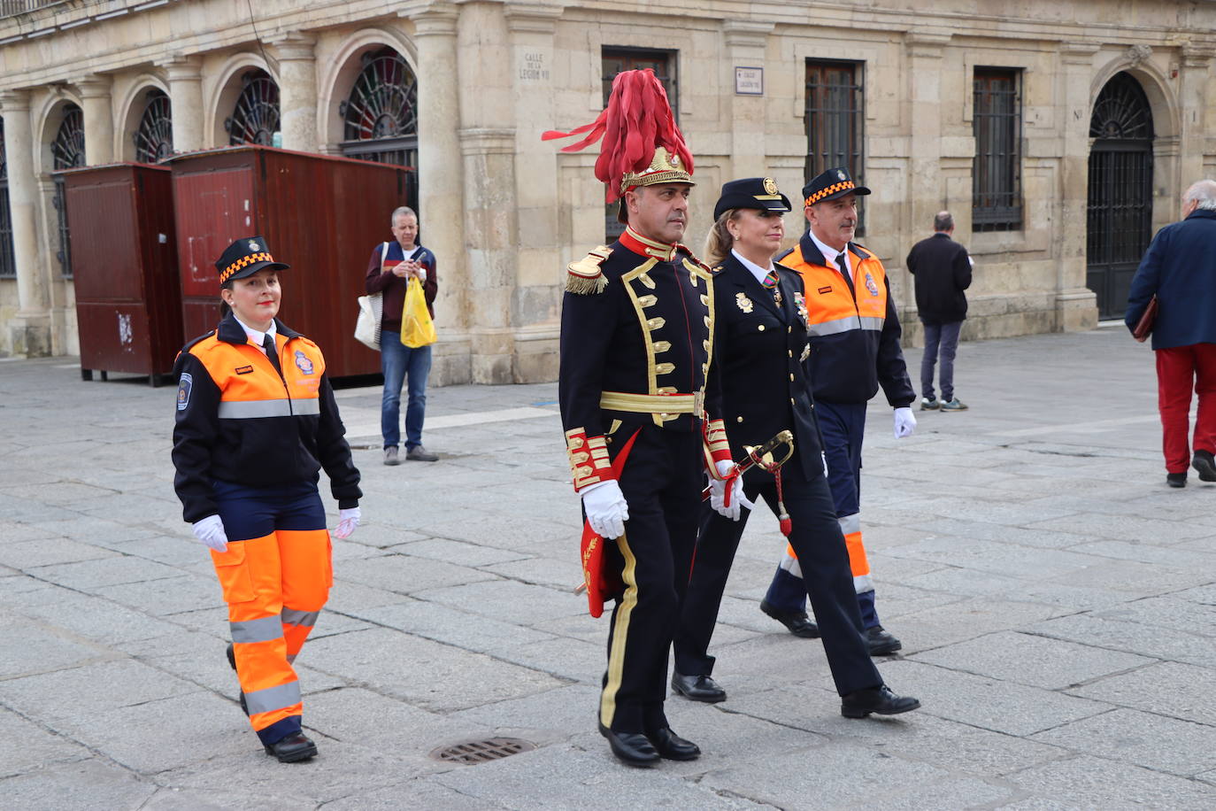 La escolta de los pasos de León