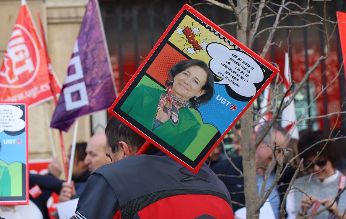 El sector de la banca de León reivindica subidas salariales