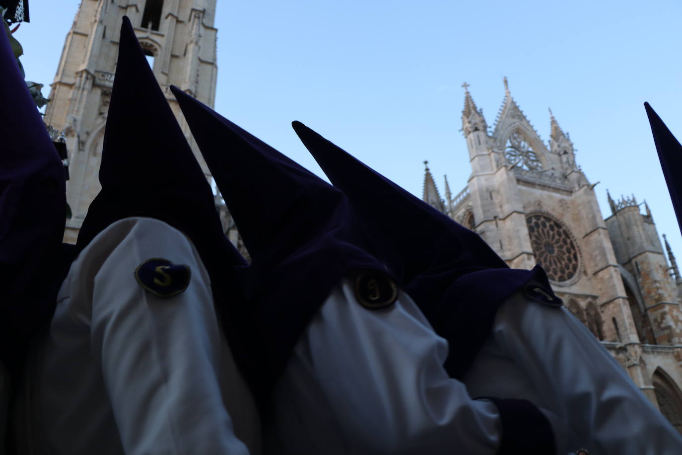 Procesión de Hermandad en León