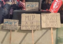 Primera jornada de huelga en el Centro Estrada de León.