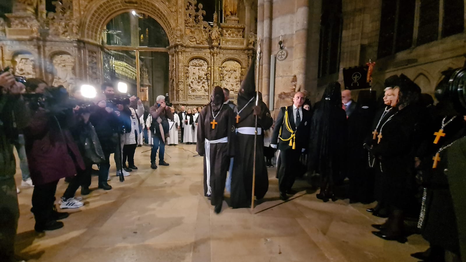 Procesión del Perdón en León 2024.