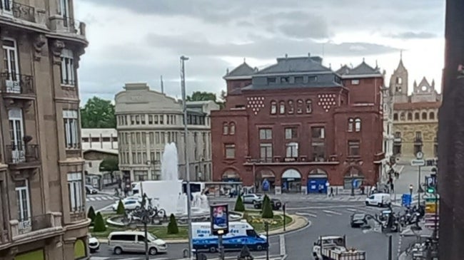 Imagen antes - La Victoria de Samotracia que pudo haber coronado el edificio Pallarés