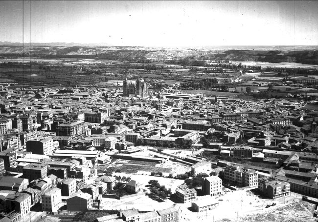 Avenida independencia. 1941.