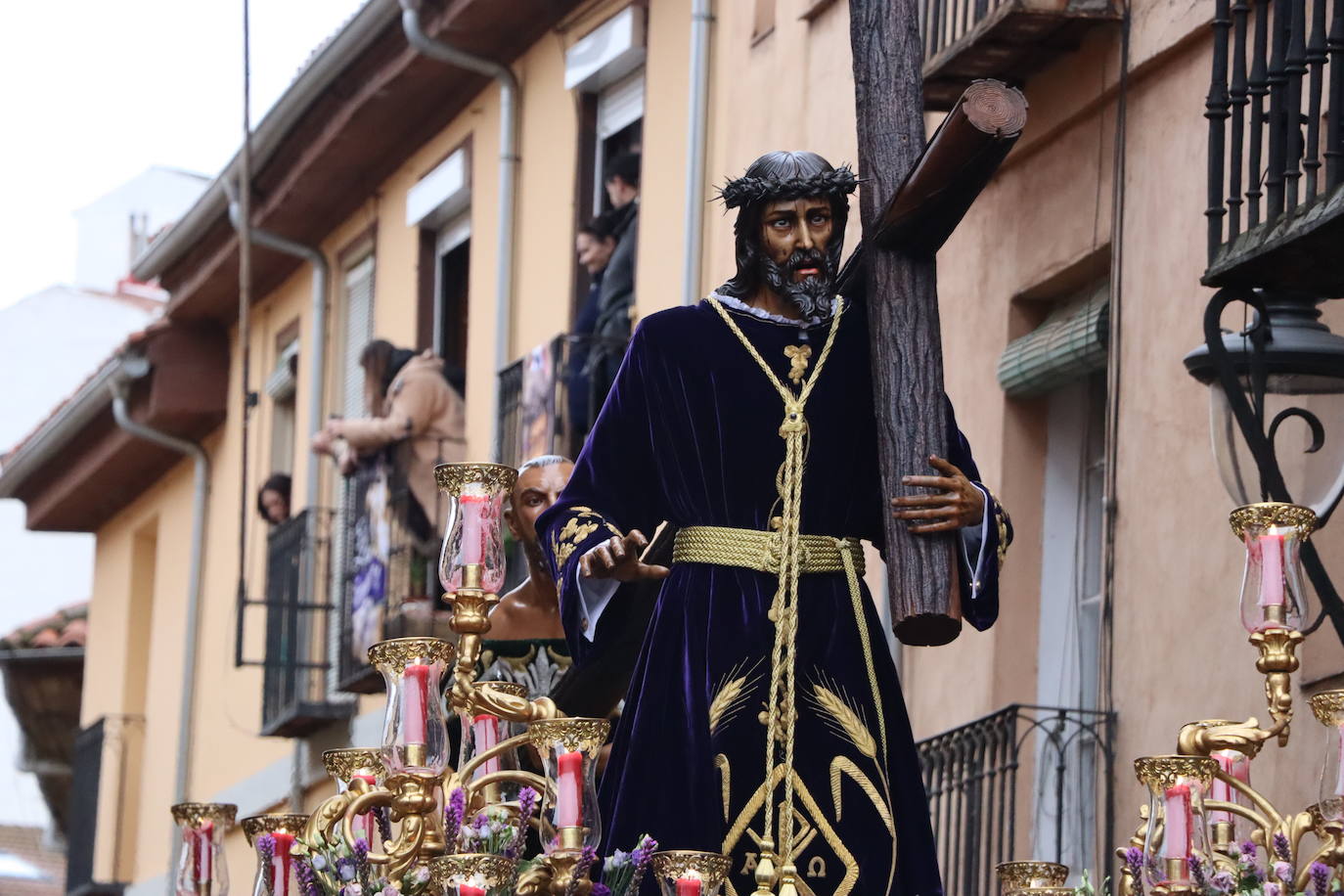 Las mejores imágenes del Encuentro en la Procesión de los Pasos