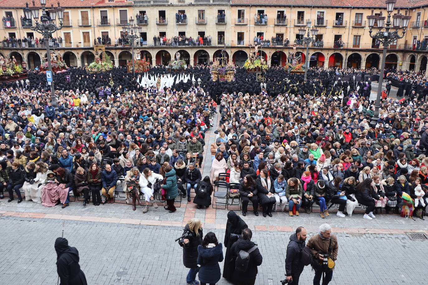 ¿Estuviste en la Plaza Mayor de León? Búscate