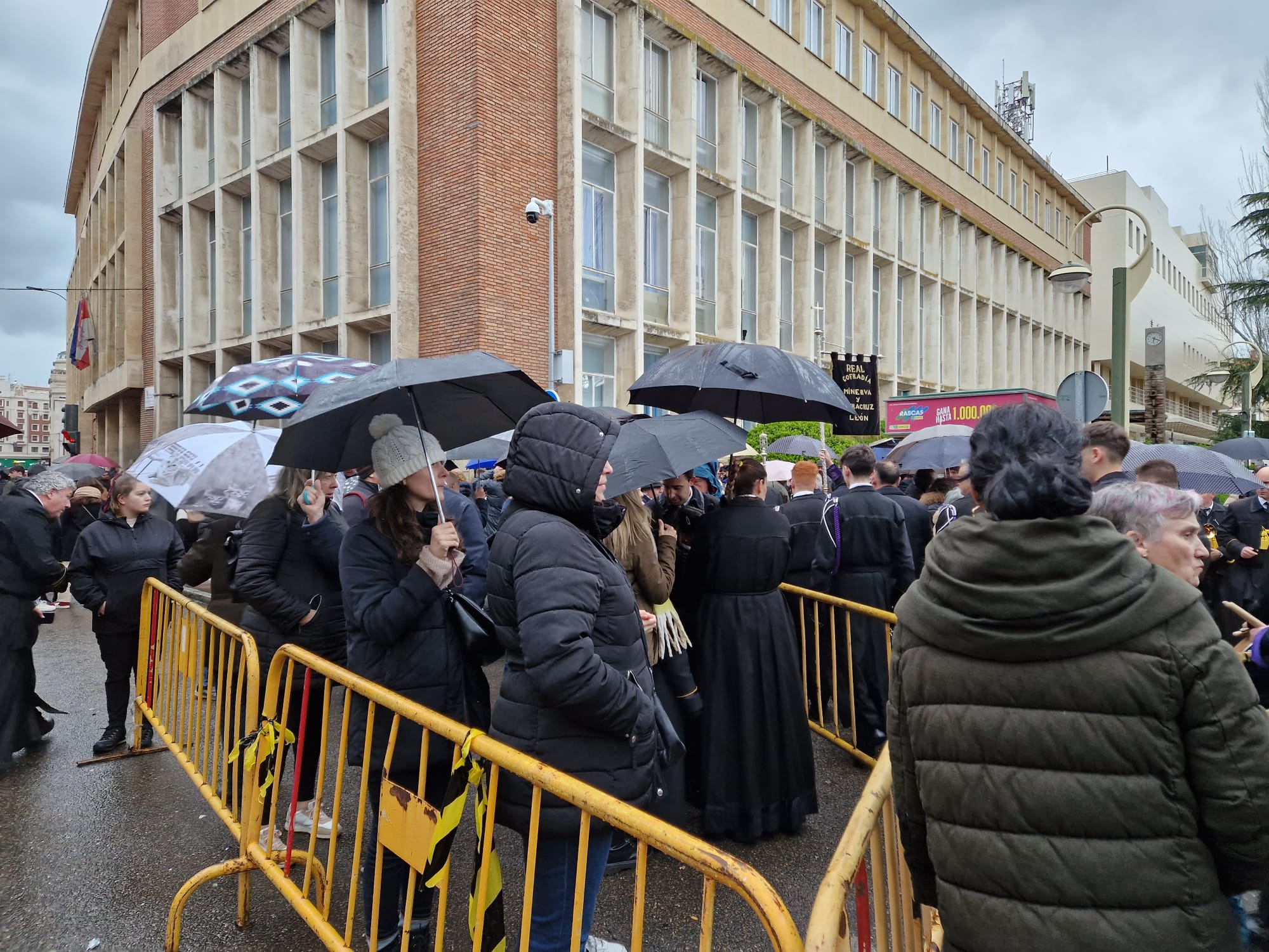 Solemne y Oficial Procesión del Santo Entierro