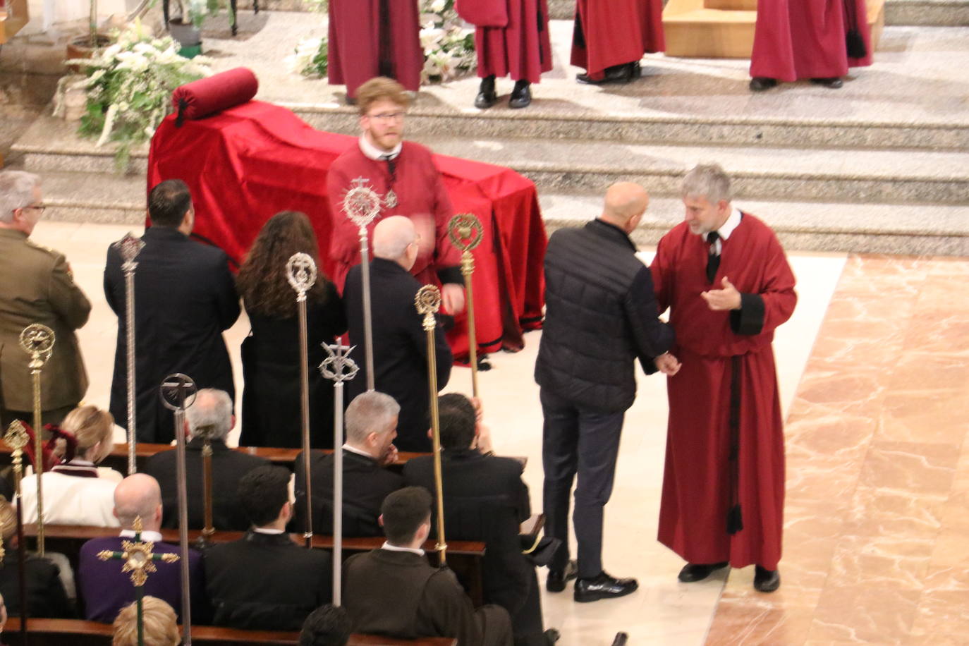 Procesión del santo Cristo del Desenclavo en León