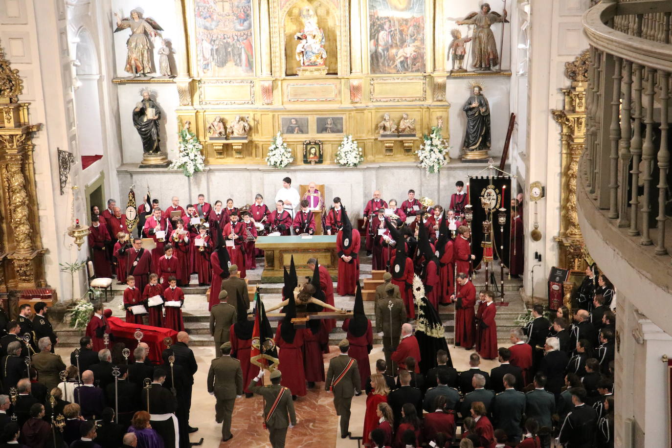 Procesión del santo Cristo del Desenclavo en León