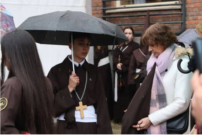 La lluvia dejó lágrimas en las iglesias leonesas