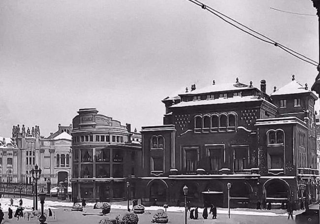 Casino de León, Edificio Pallarés e Instituto General y Técnico.