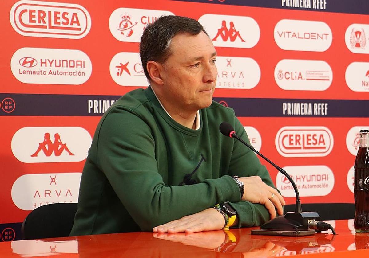 Raúl Llona, en sala de prensa.