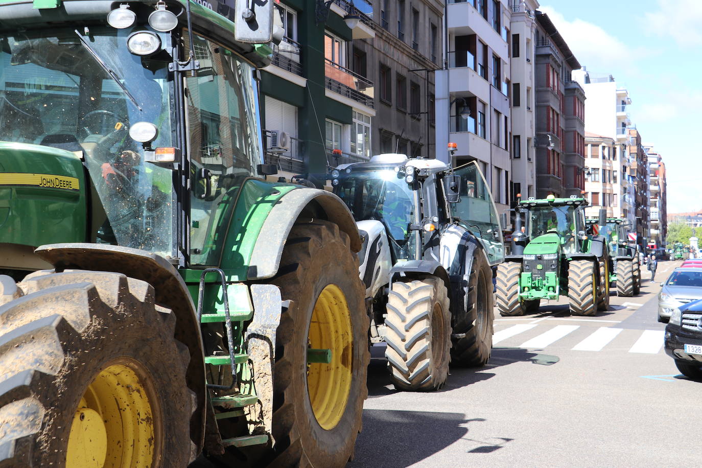 Imágenes de la tractorada en León.