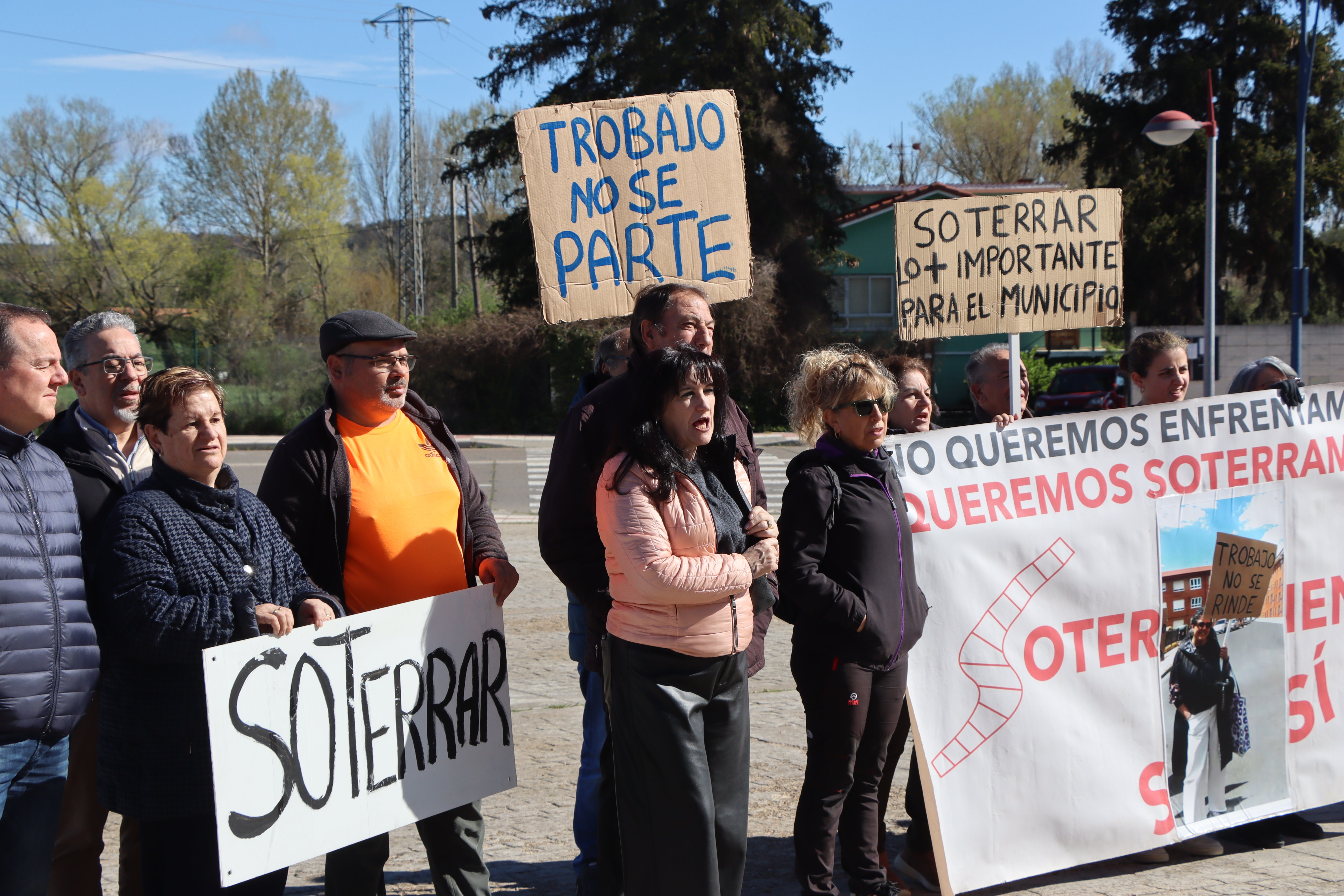 Las imágenes de la reunión por el soterramiento de San Andrés