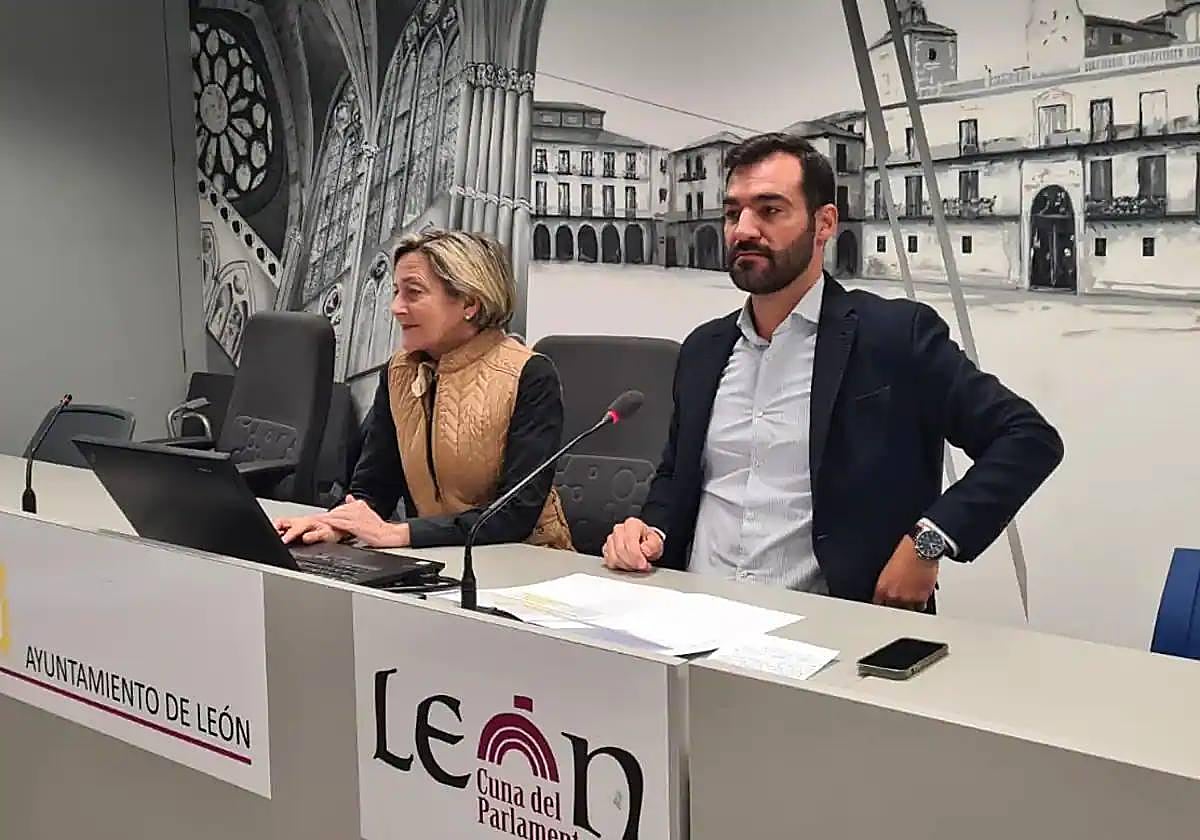 David Fernández, portavoz del PP, durante una rueda de prensa.