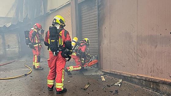 La falta de oficiales de bomberos obliga a la Diputación a plantear una oferta «más atractiva»