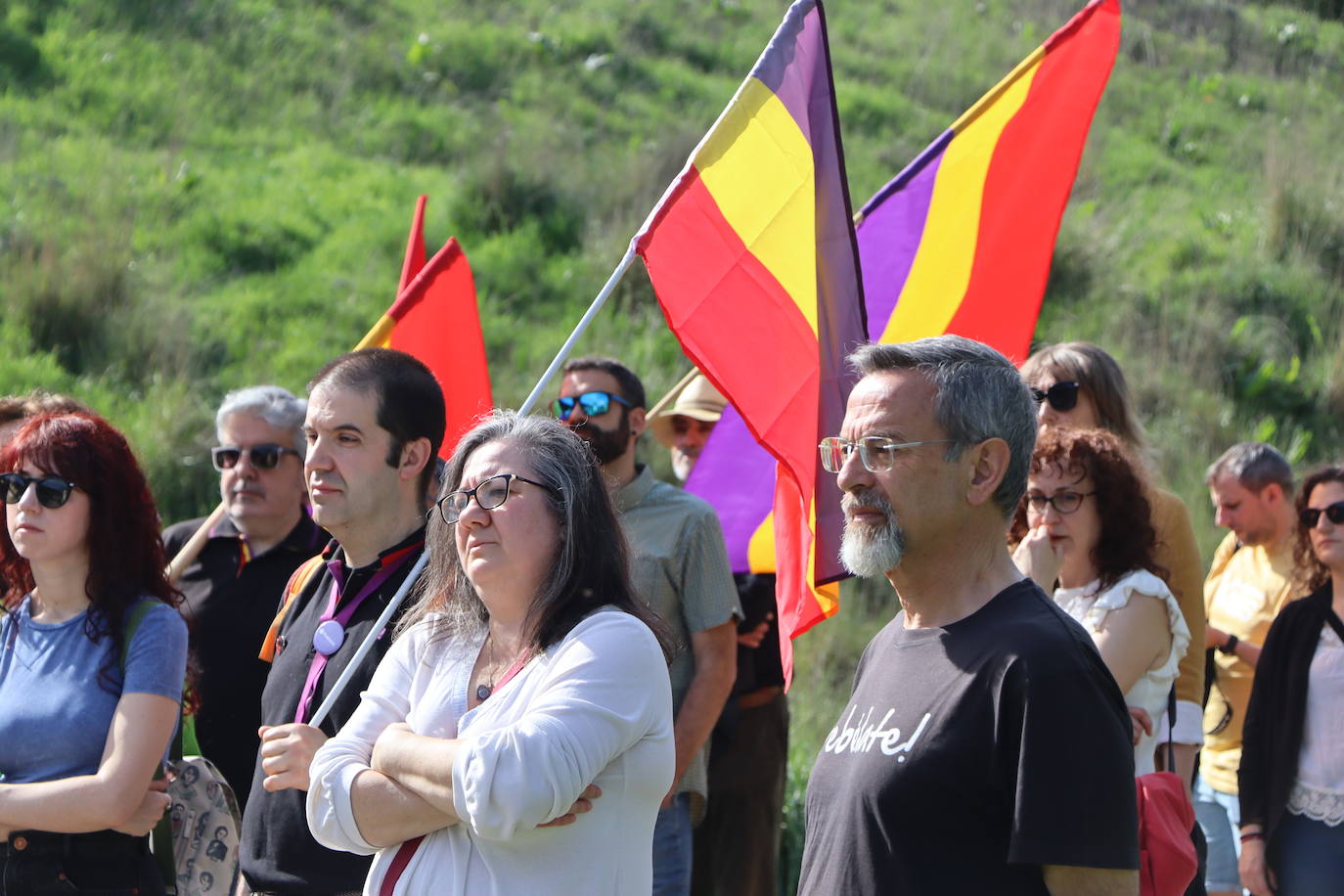 Imágenes del acto realizado en homenaje al el 93 aniversario de la segunda República.