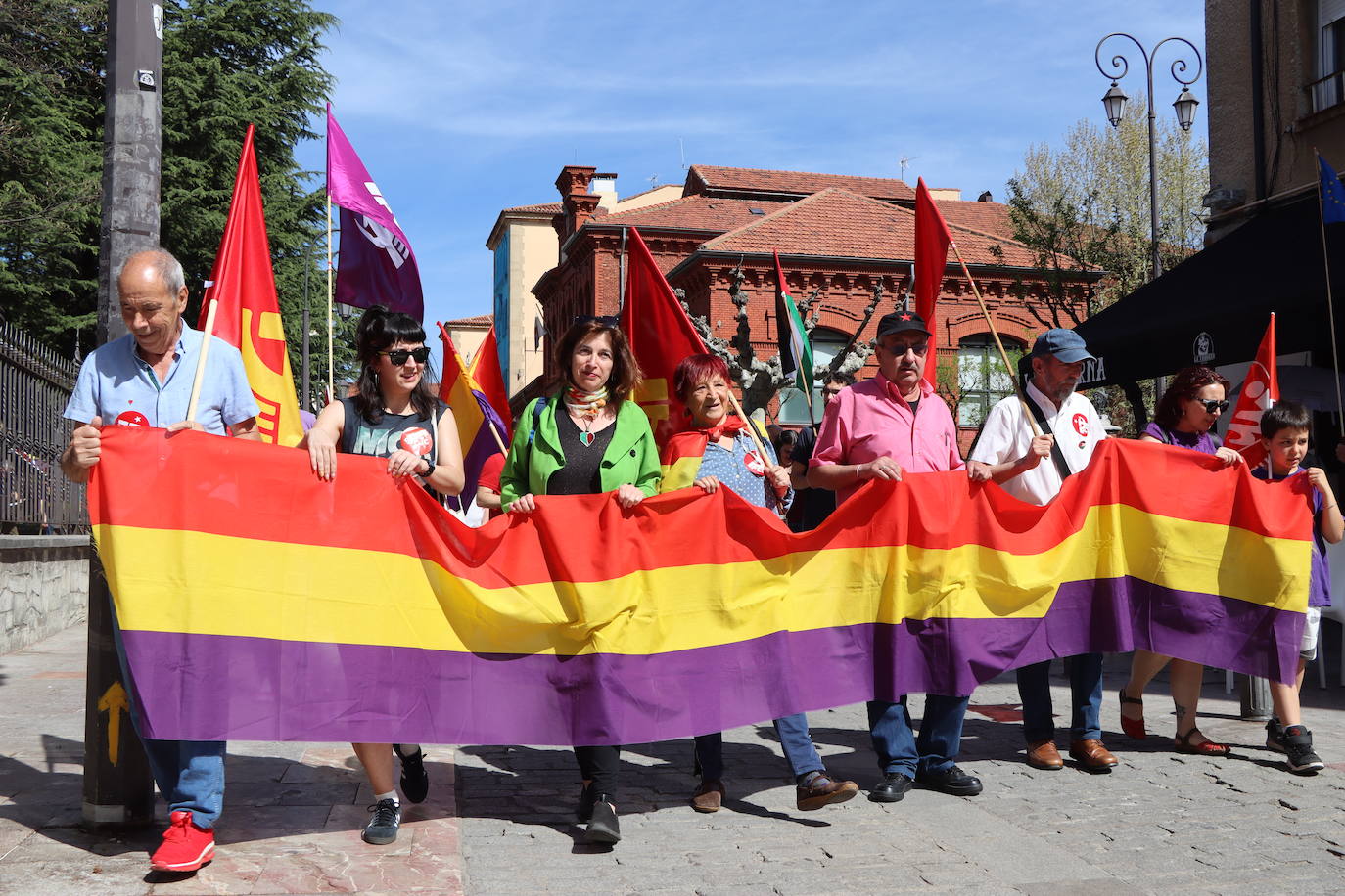 magen de la manifestación a favor de la república en León.