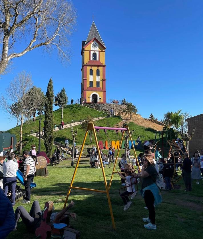 Imagen secundaria 2 - Almanza durante la Feria de los Cuentos