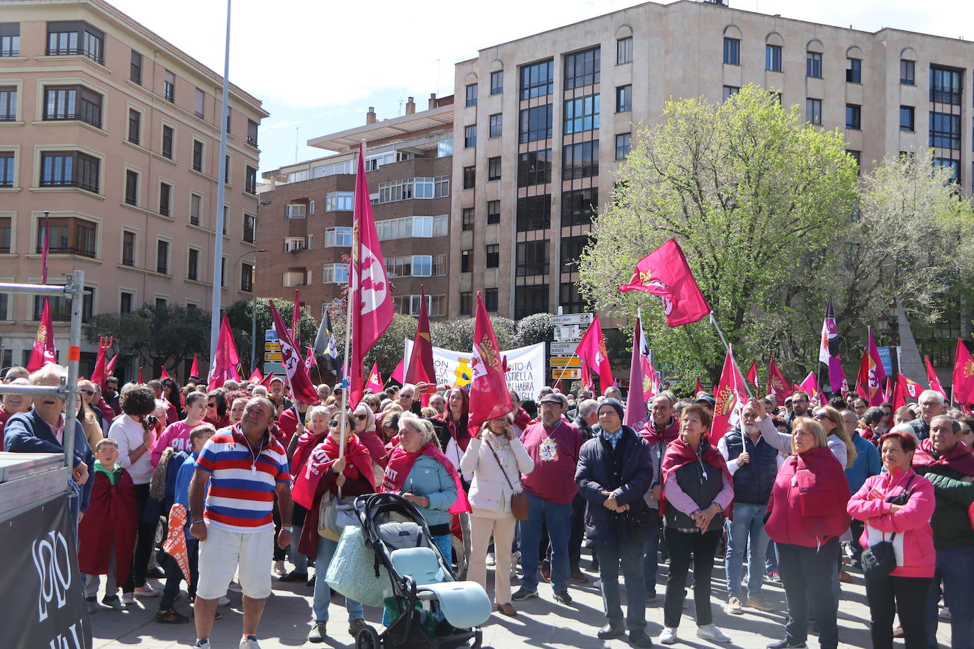 Manifestación por la autonomía leonesa en el Día de Castilla y León