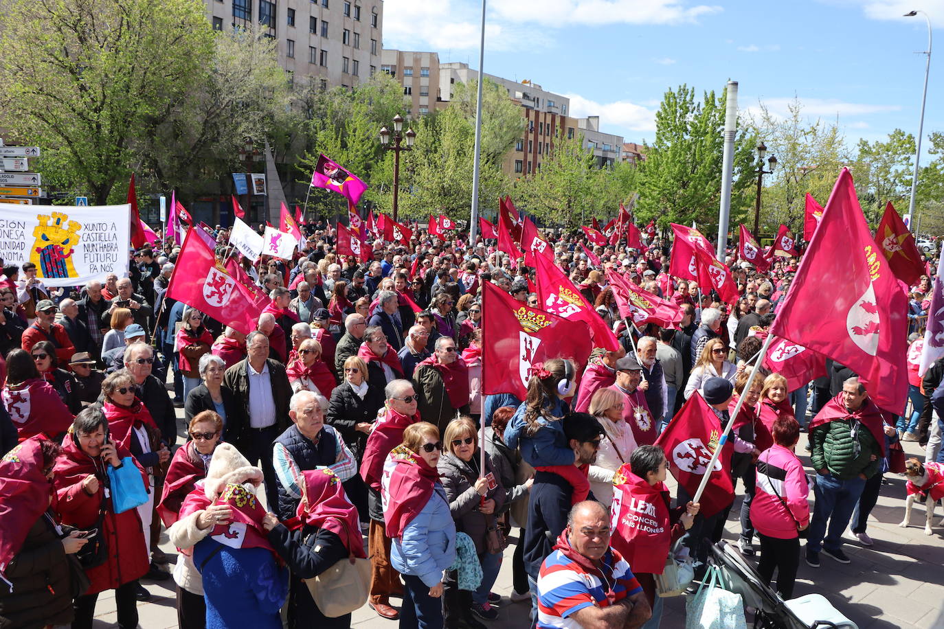 Manifestación por la autonomía leonesa en el Día de Castilla y León