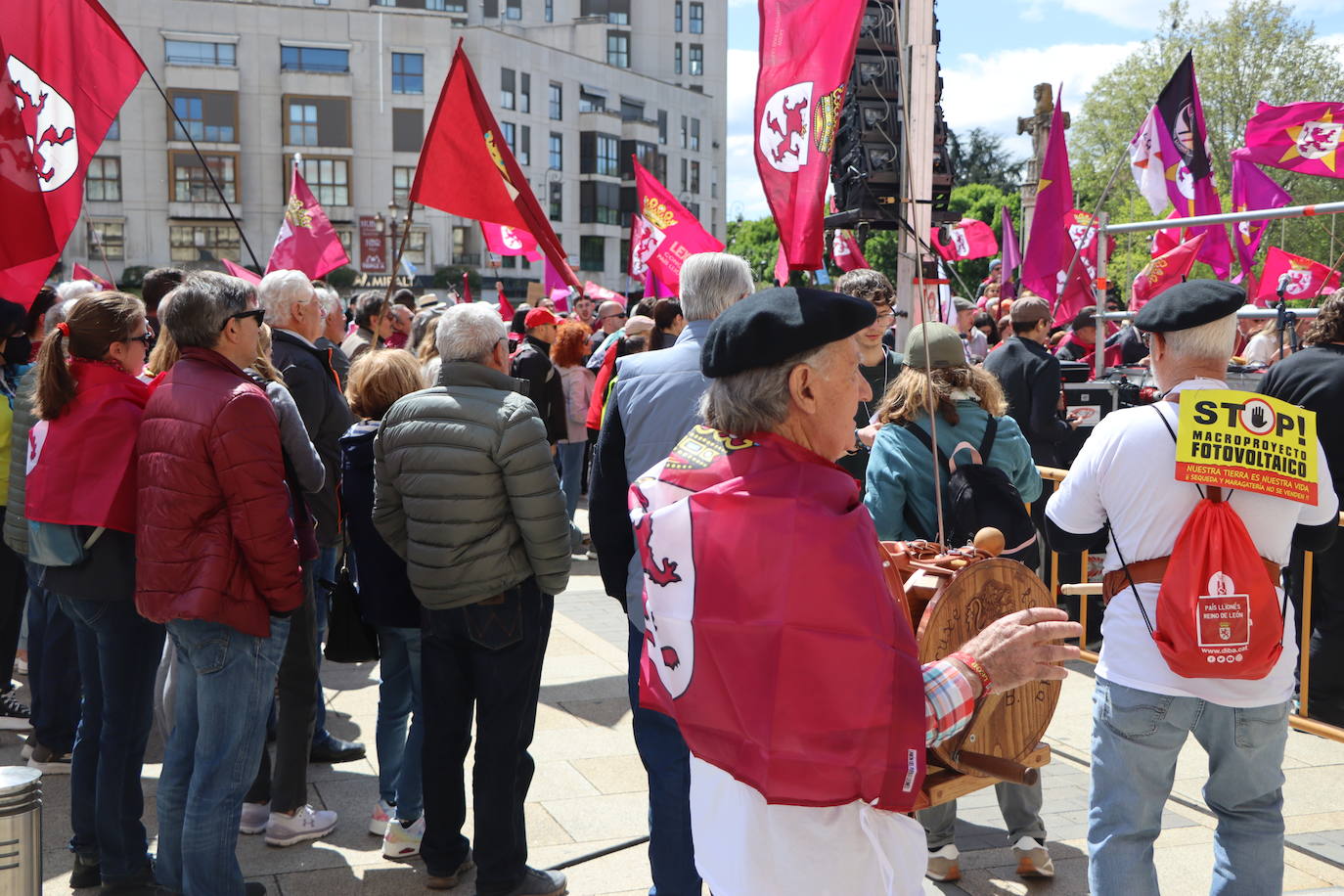 Altercados durante la fiesta del 23 de abril en León