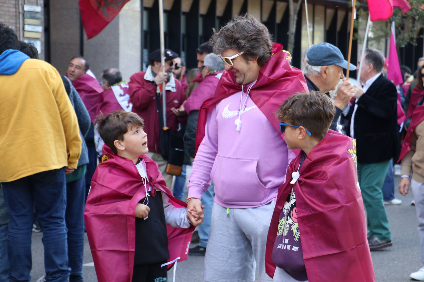 Manifestación por la autonomía leonesa en el Día de Castilla y León