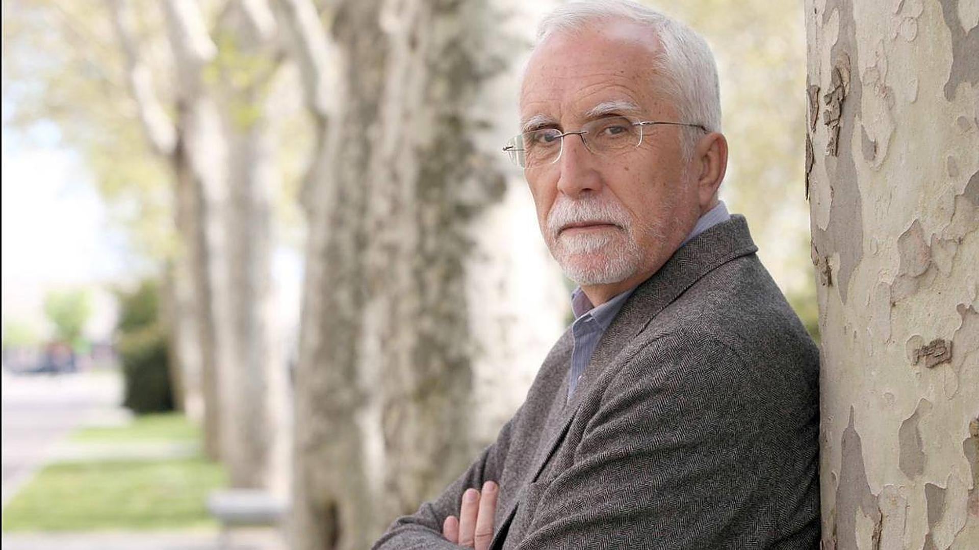 Luis Mateo Díez, Círculo de Bellas Artes'te Don Kişot'un sürekli okunmasının açılışını yapıyor