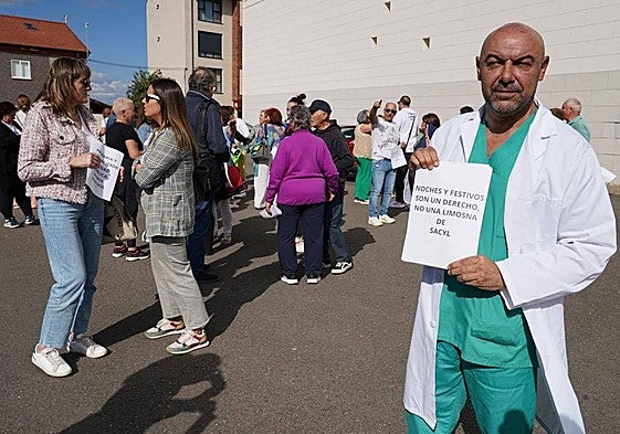 Víctor Pérez, el celador que iniciará la marcha.