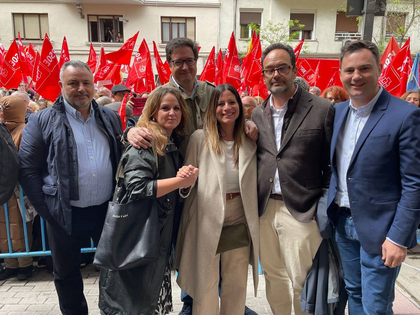 El PSOE de León muestra su apoyo a Pedro Sánchez