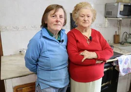 Selima Bardón y Ana Leonato, madre e hija, en Casa Maxi en Vegarienza.