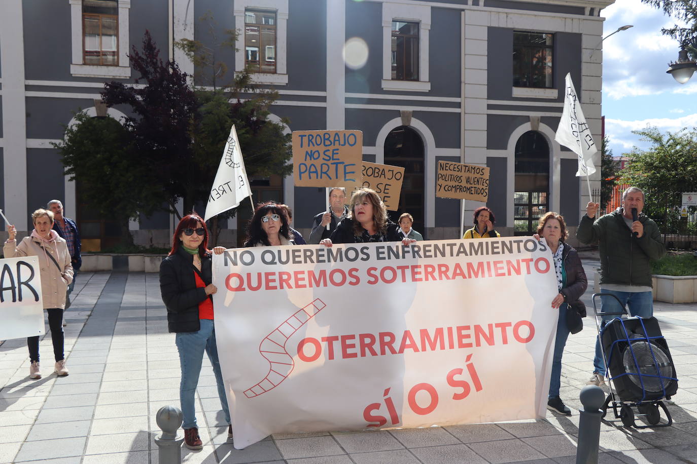 Concentración de la plataforma del soterramiento de San Andrés