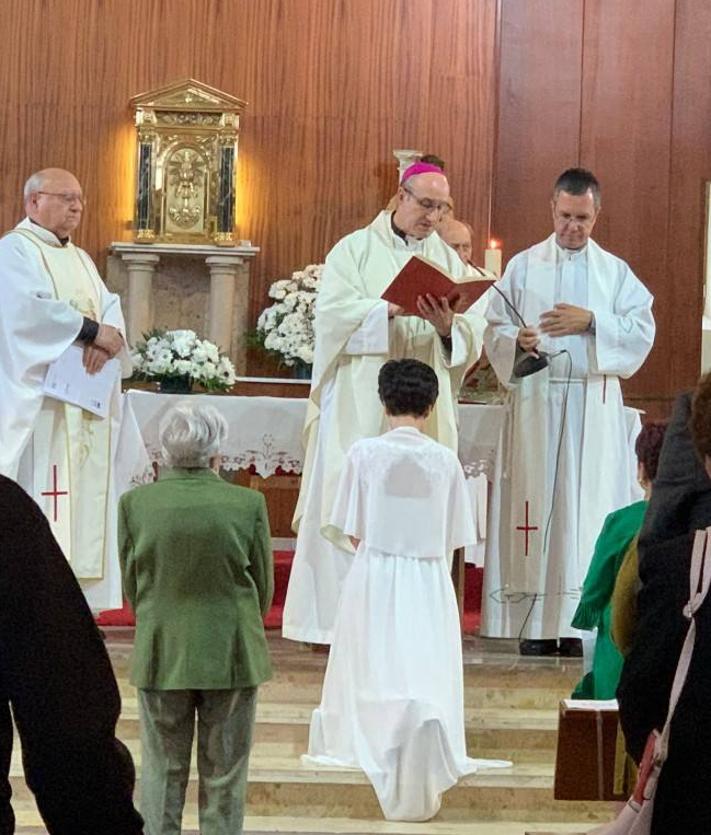 Imagen secundaria 2 - Anillo y velo para unir a la primera virgen consagrada de Astorga con Jesús