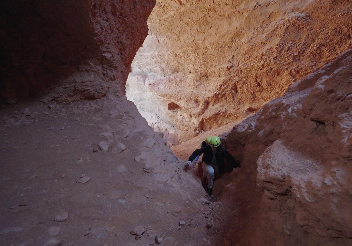 Lidia San José y Leonor Martín en Las Médulas.