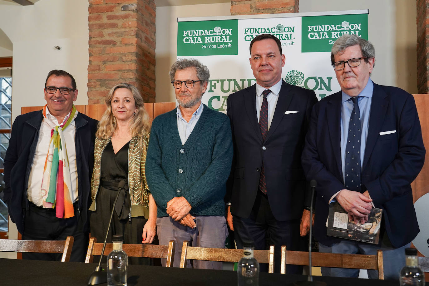 Presentación del libro &#039;Las meninas desde una luz artificial&#039;