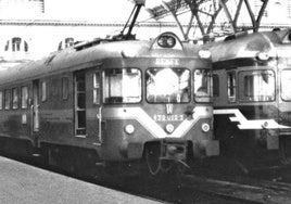 Imagen del histórico Electrotrén 432-012, una pieza única de los ferrocarriles españoles y de la que tan solo se conserva una unidad en León.