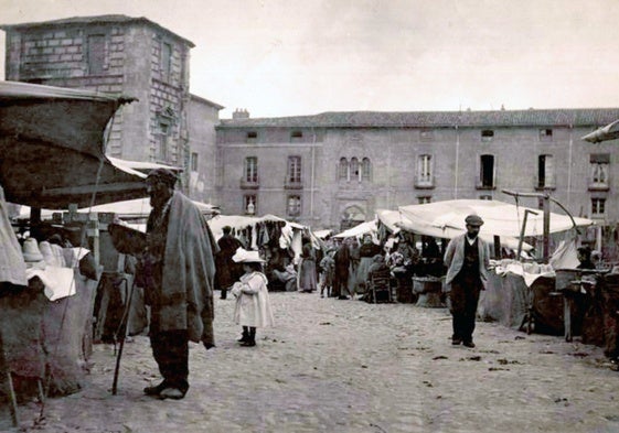 Plaza del conde Luna. 1901.