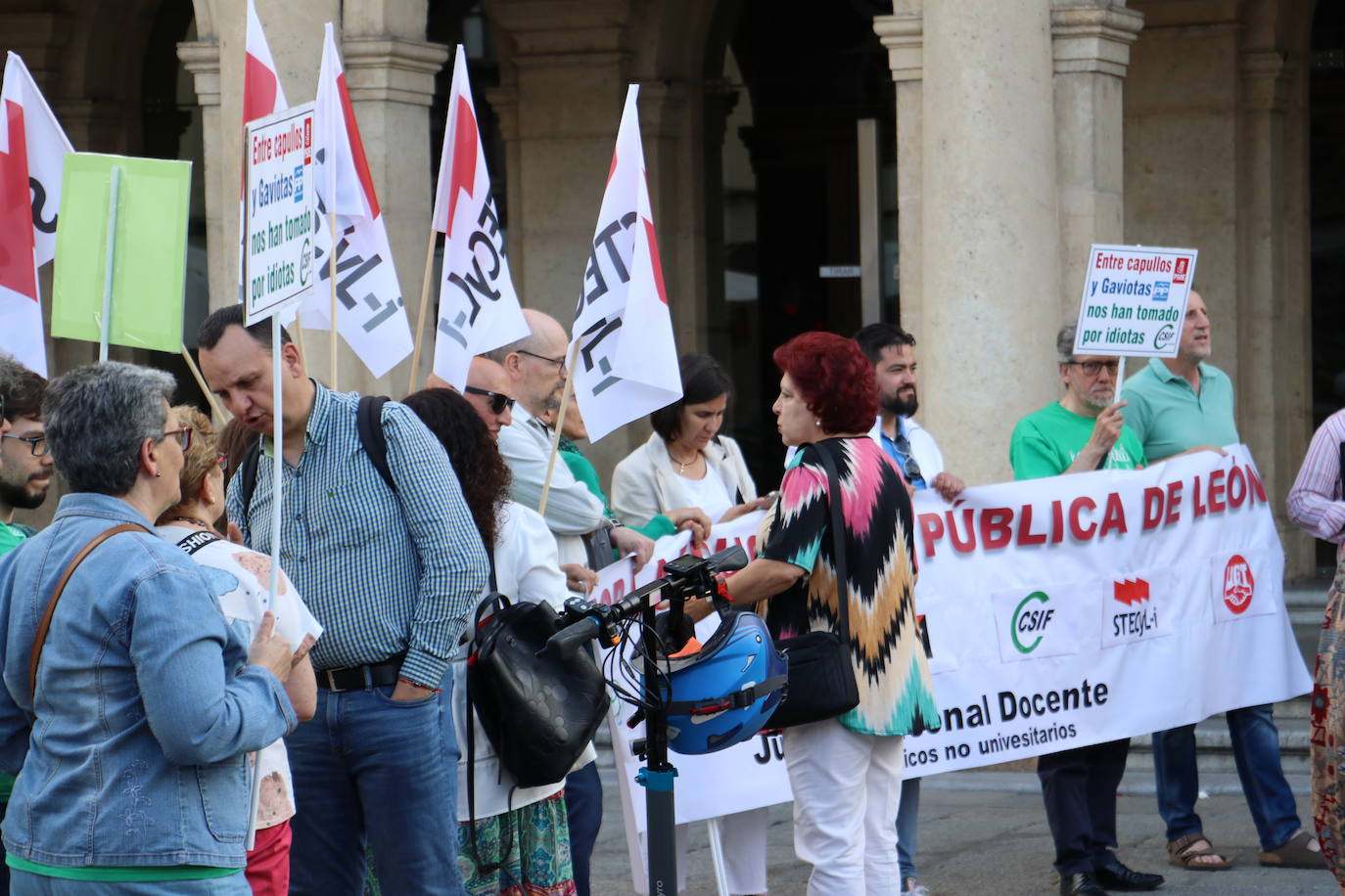 Protestas por el mal estado de los colegios de León