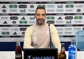 Juanfran García, entrenador de la Deportiva.