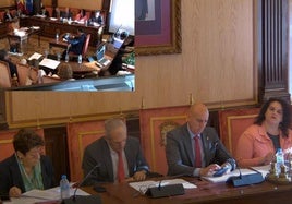 Pleno municipal en el Ayuntamiento de León.