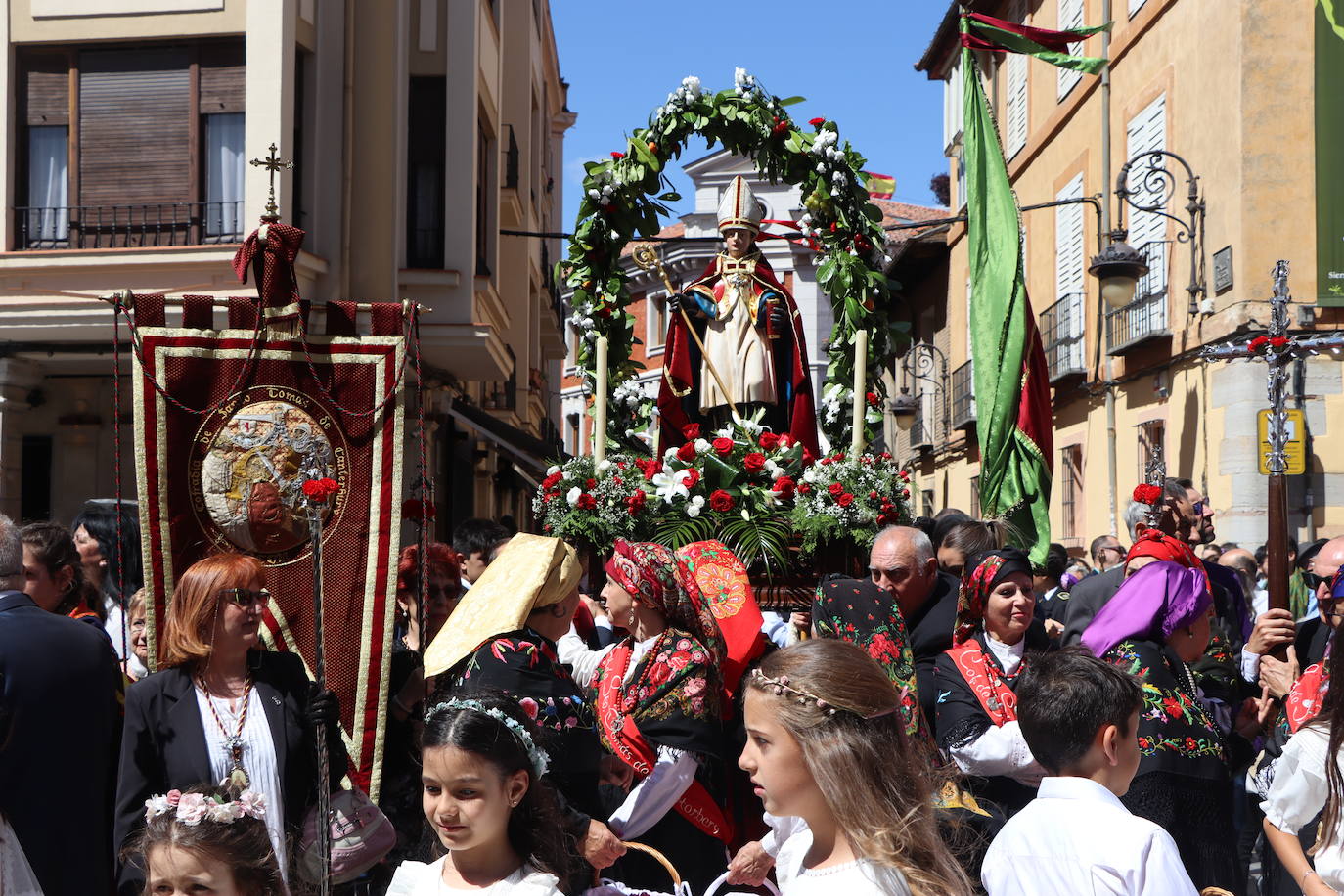 Las mejores imágenes del Corpus Christi en León | leonoticias.com