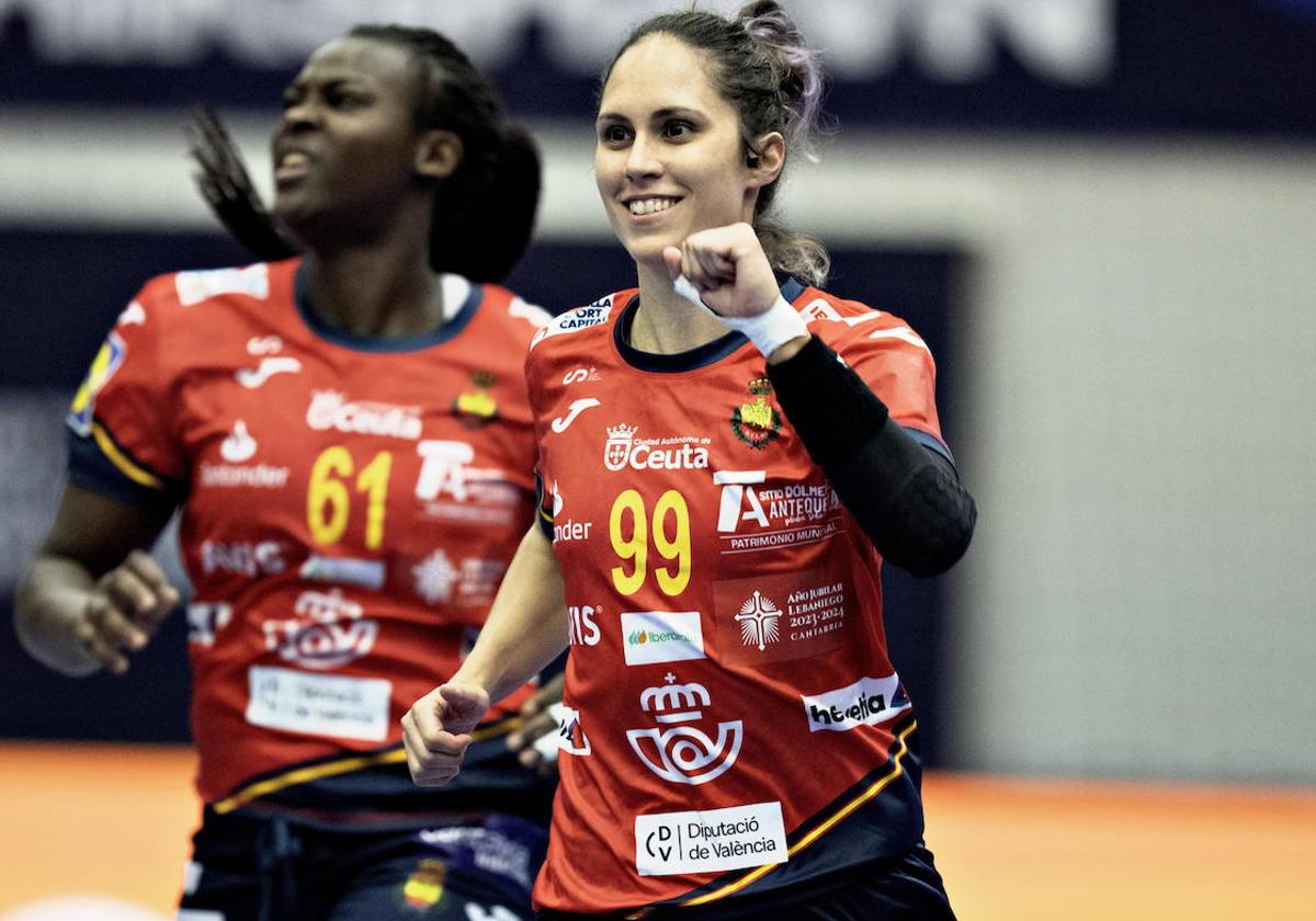 Mireya González, en un partido con la selección.