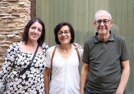 María Jesús, Emma y Juan Antonio, miembros de Alcer León.