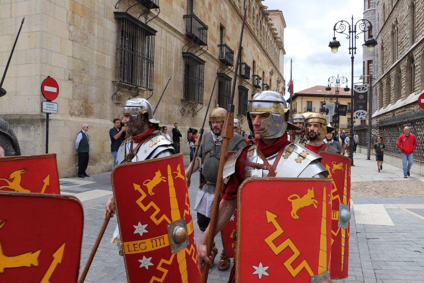 León rememora su origen romano