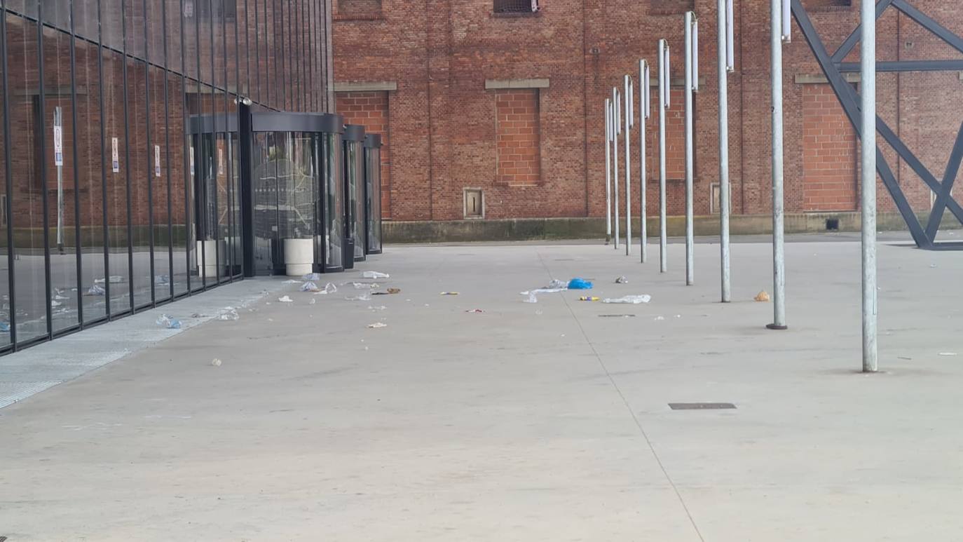 Basura tras el Monoloco Fest en León