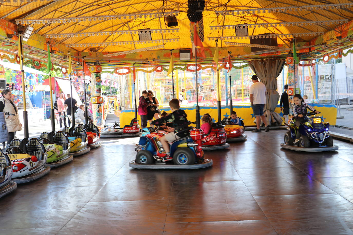 La feria abre sus puertas a las fiestas de San Juan y San Pedro