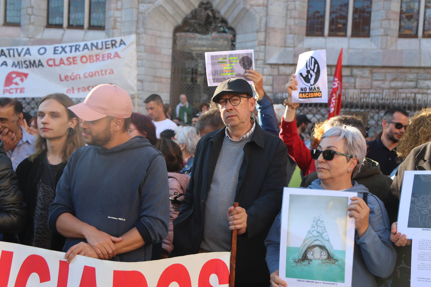 Medio millar de personas se concentran en Botines por el Día Mundial del Refugiado