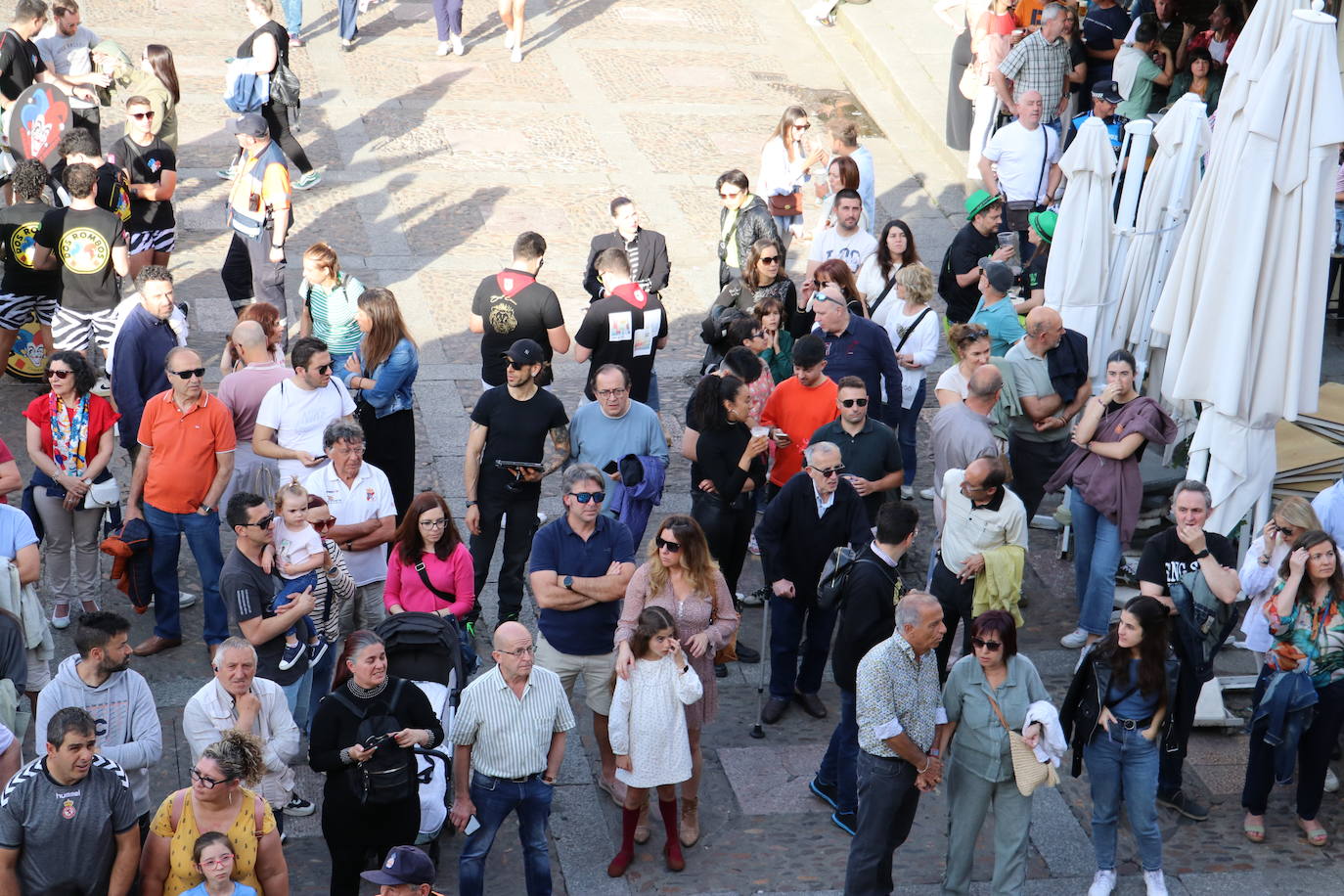 La Cultural de Baloncesto da el pregón de las fiestas de León